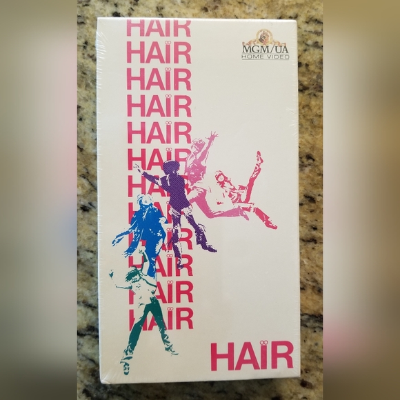HAIR Movie (1979) VHS Video (1988) John Savage - Treat Williams BRAND NEW SEALED - Picture 1 of 3